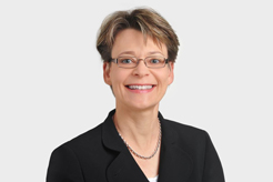 Dr. iur. Annette Dolge